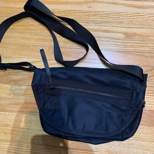 Lululemon purse